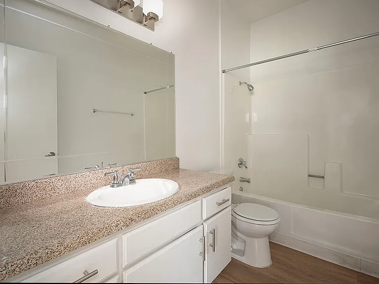 Hazelridge — Photo 12