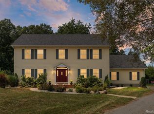 21280 Merriman Rd, New Boston, MI 48164