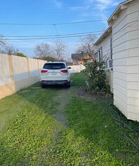 McCurdy Dr — Photo 16