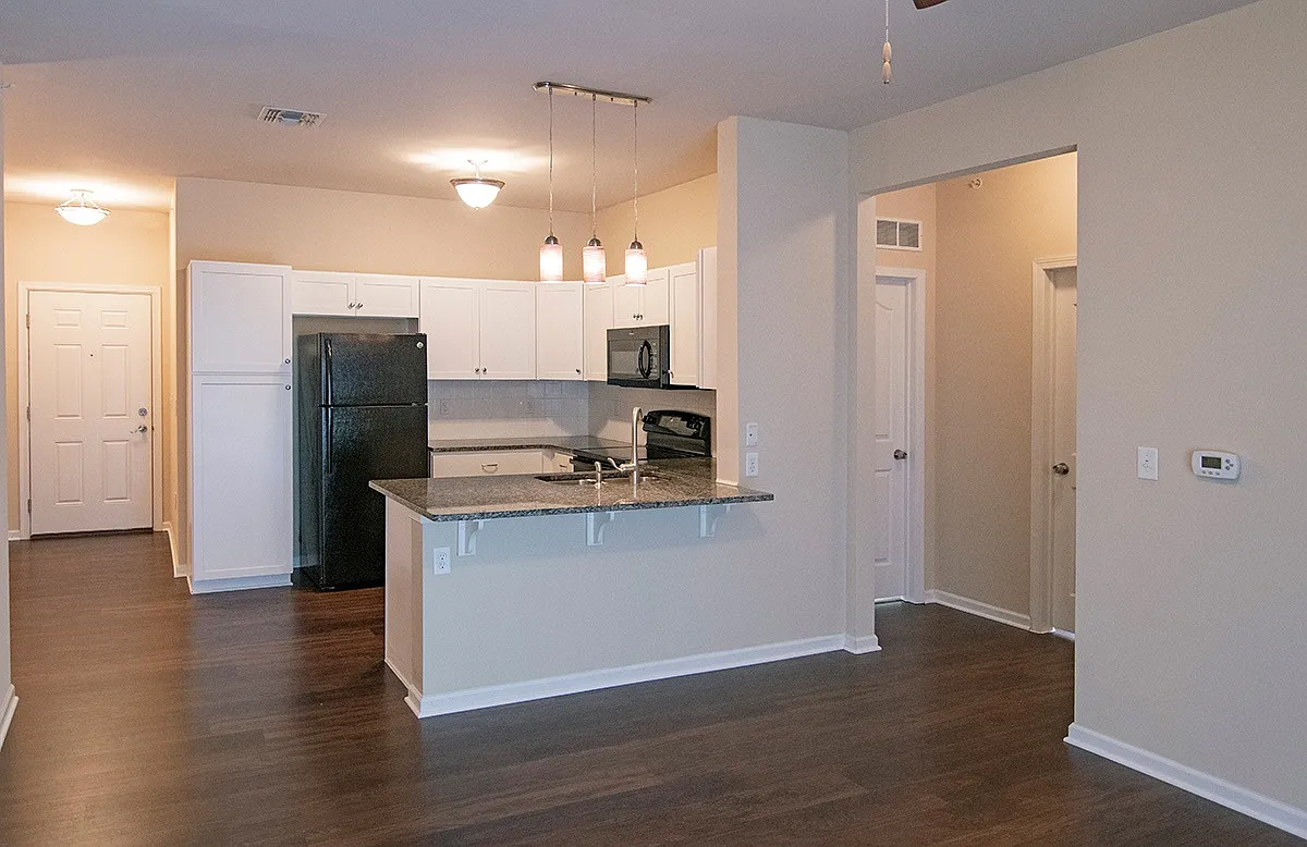 Brooks Edge Apartments — Photo 2