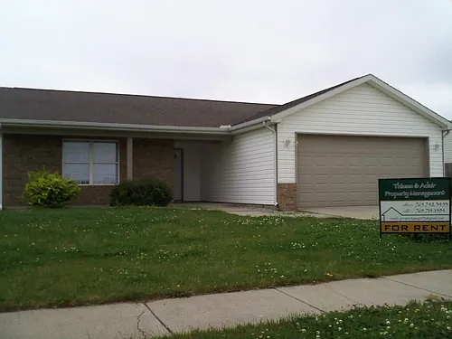1812 Starks Cir Photo 1