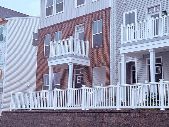 2nd image of 227 Bronze St