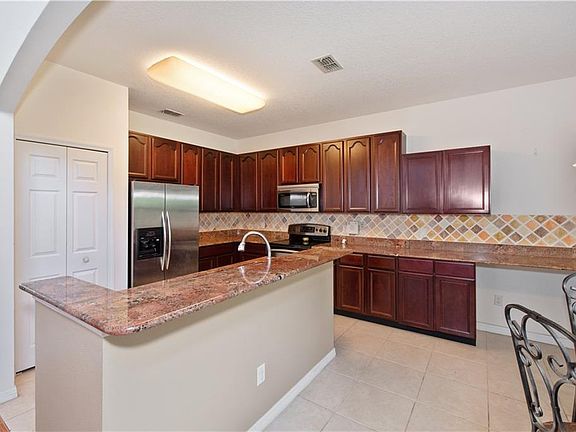 5th image of 2562 Volta Cir