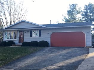 6 Della Ct, Madison, WI 53714