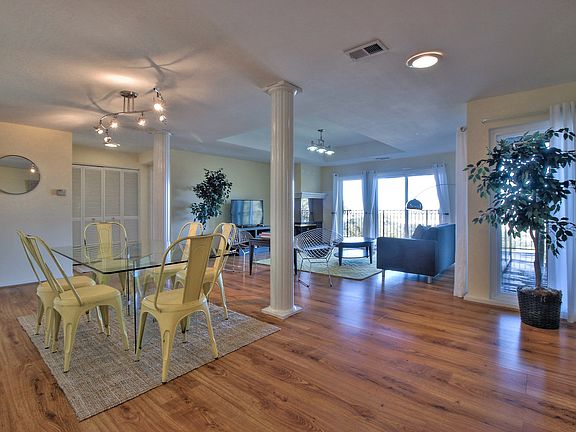 4th image of 467 Crestmont Dr