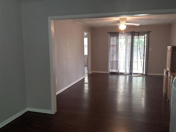 3rd image of 2801 NW 17th St
