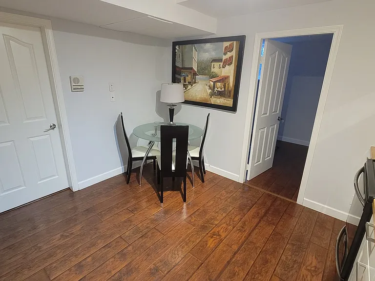 Flavelle Dr — Photo 10
