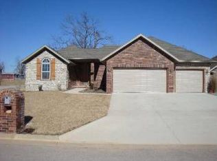 1221 W Faye Rd, Nixa, MO 65714