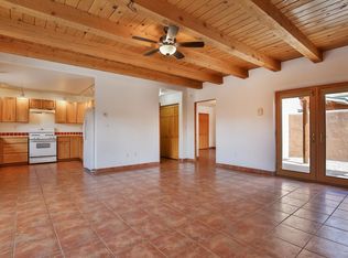 512 Acoma St #H, Taos, NM 87571