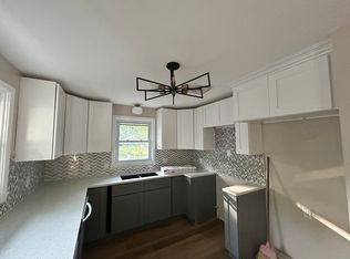 1123 Winnetka Ave N, Golden Valley, MN 55427