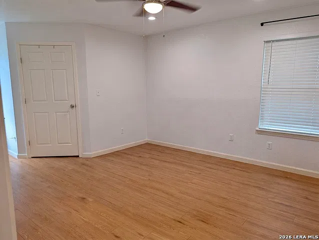 3 bed, 2.0 bath, 1437 sqft, $1,650 — Photo 4