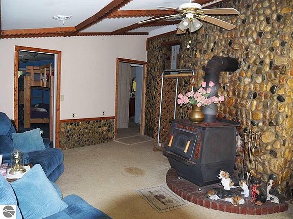 3rd image of 14716 Beagle Blvd