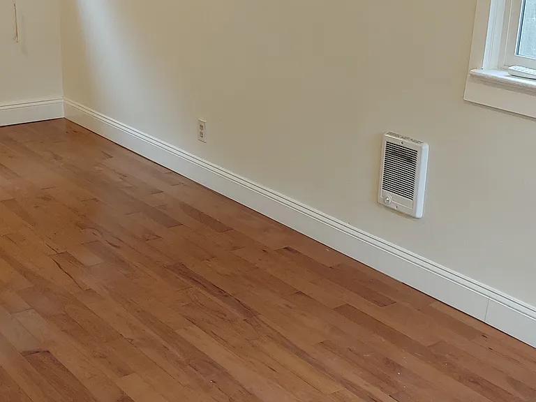 1002 N Watts St — Photo 33