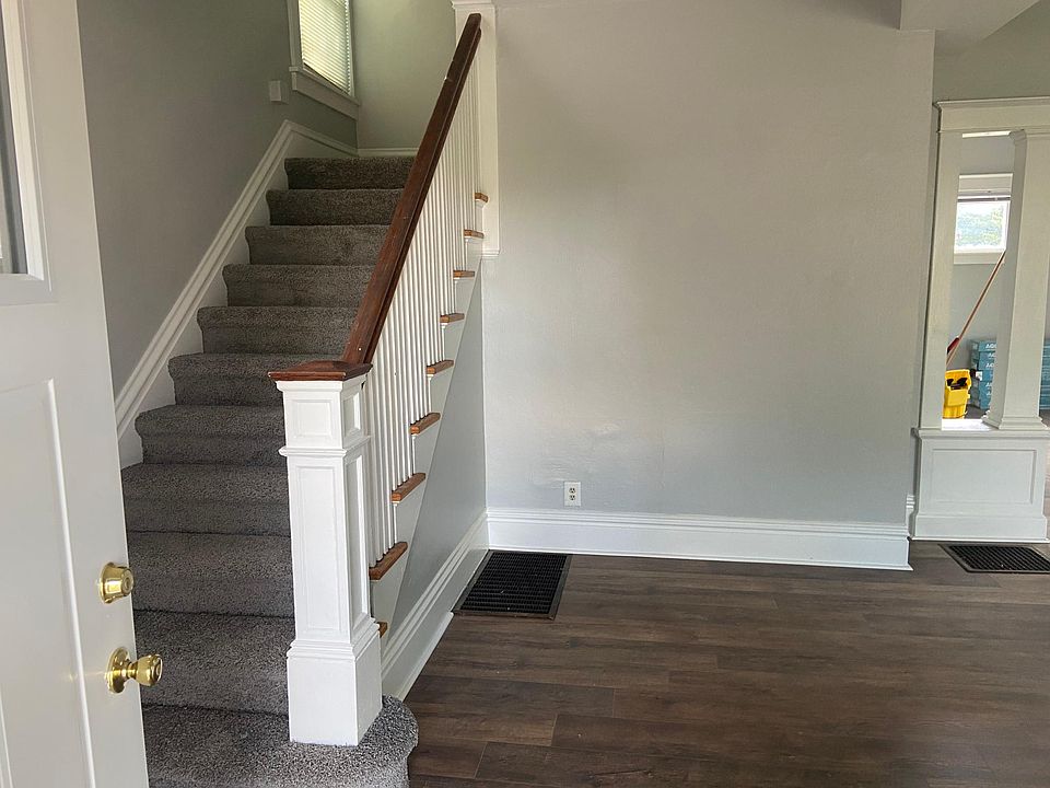 1st image of 303 Woodlawn Ave