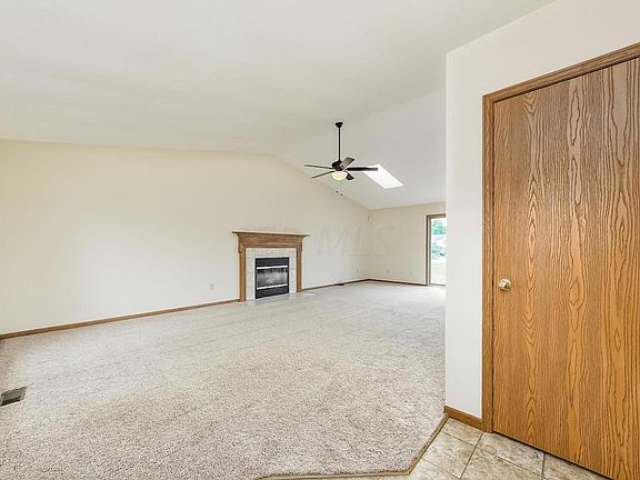 3rd image of 8531 Arlen Dr