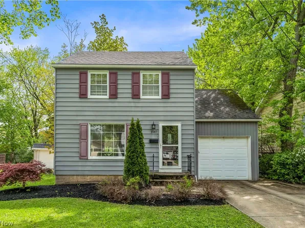 1547 Commodore Rd, Lyndhurst, OH 44124
