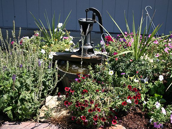 Beautiful front fountain