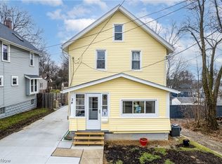 28 E Hiram St, Barberton, OH 44203