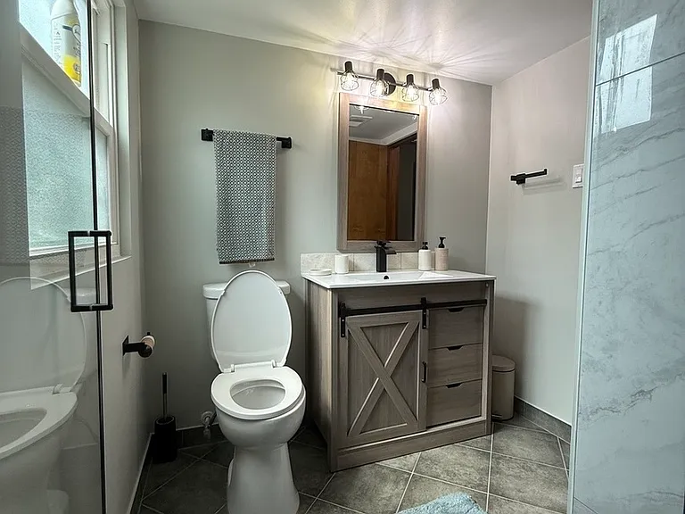 10507 S Terry Dr — Photo 10