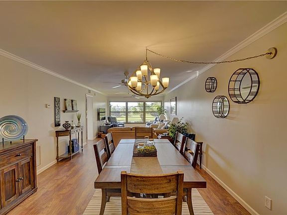 4th image of 36 Plantation Dr APT 205