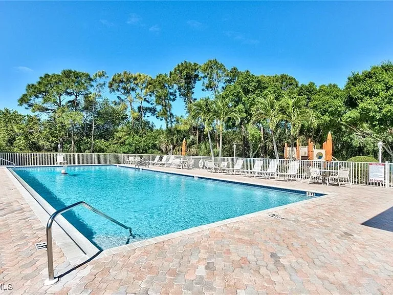 8850 Creek Run Dr — Photo 29