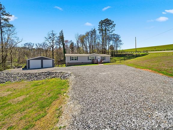 4th image of 4660 Rink Dam Rd