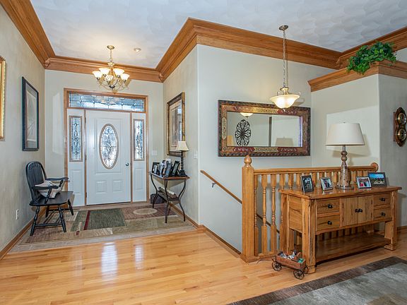 3rd image of 12403 Skye Dr