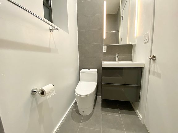 5th image of 410 W 36th St APT 1FW