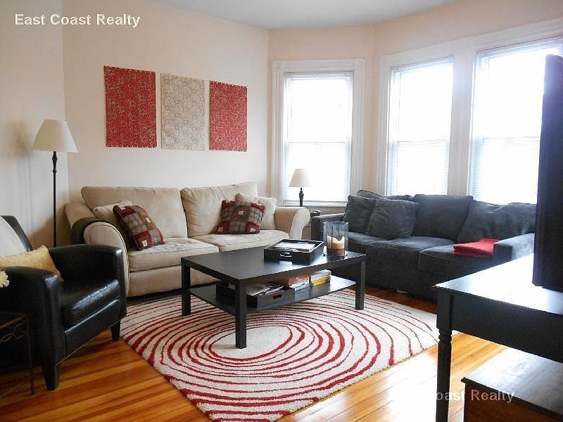 1st image of 102 Cypress St #7