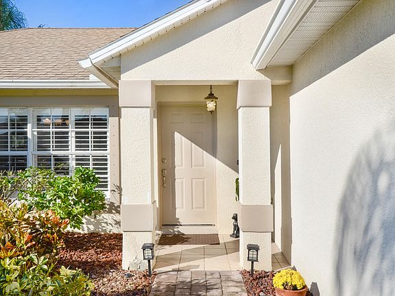 3rd image of 296 Carmel Dr