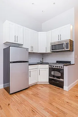 Rented by Living New York | media 9