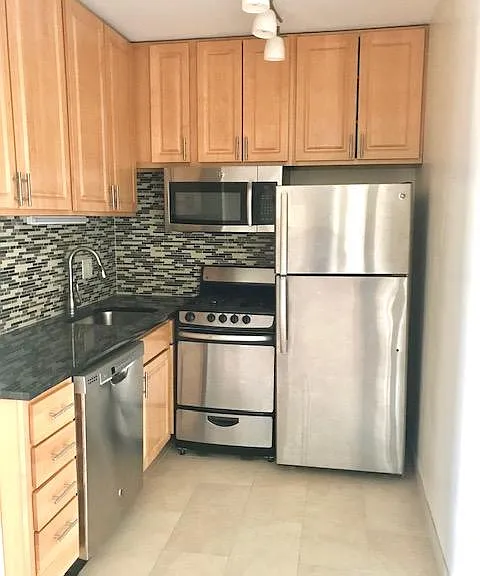 1824 N Lincoln Park W #110 — Photo 18