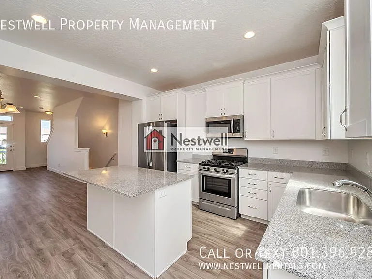 7952 S 5440 W — Photo 8