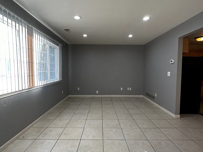 29728 Amy Ln #16 — Photo 8