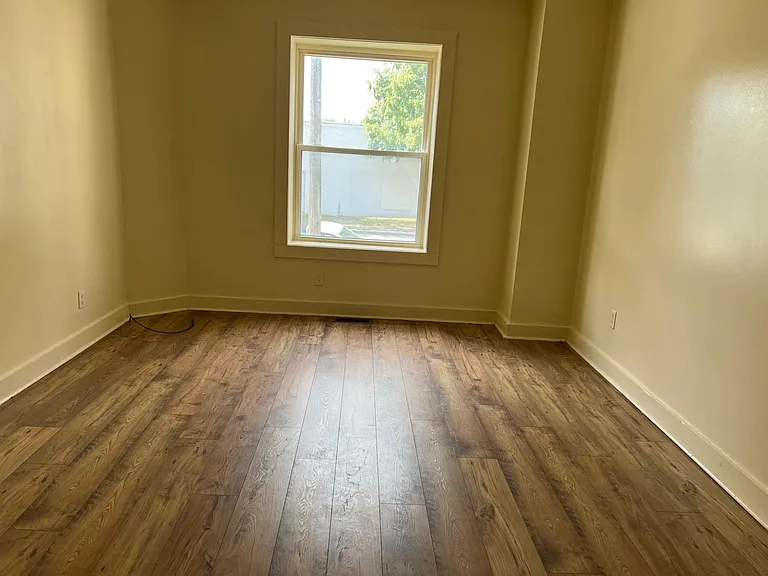 1415 Washington St — Photo 3