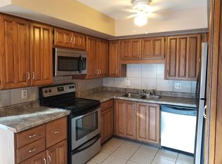 5010 N Sheridan Rd APT A, Peoria, IL