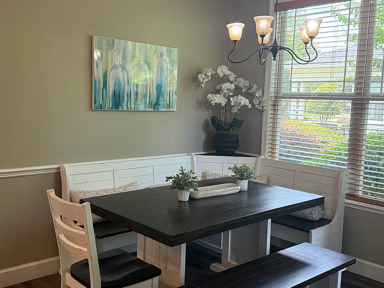 Breakfast Nook