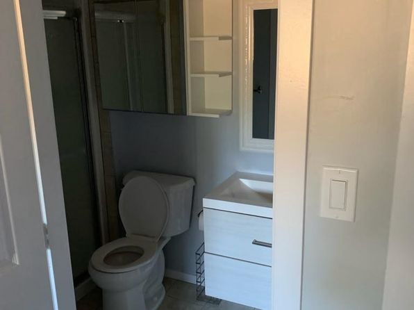 3 bedroom rental in Burnaby — photo 9