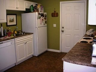 3rd image of 123 Clement Ave