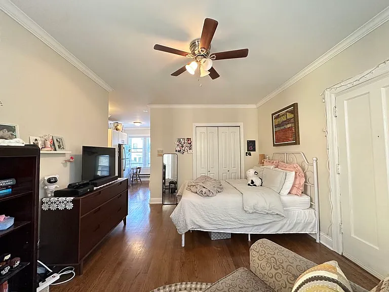 3817 N Greenview Ave #E2 — Photo 16