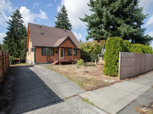 7018 S Park Avenue, Tacoma, WA 98408