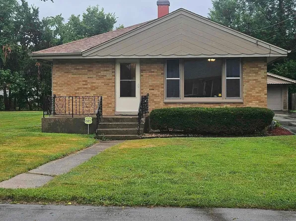 526 Barnum Rd, Rockford, IL 61109