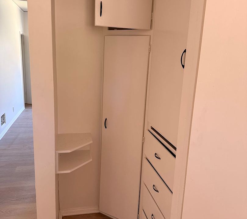 2nd image of 1219 E Washington Blvd N #1360-1221