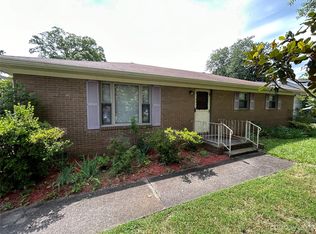 121 Marine Dr, Pineville, NC 28134