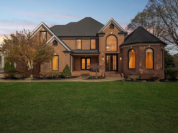 2nd image of 903 Channel View Ln