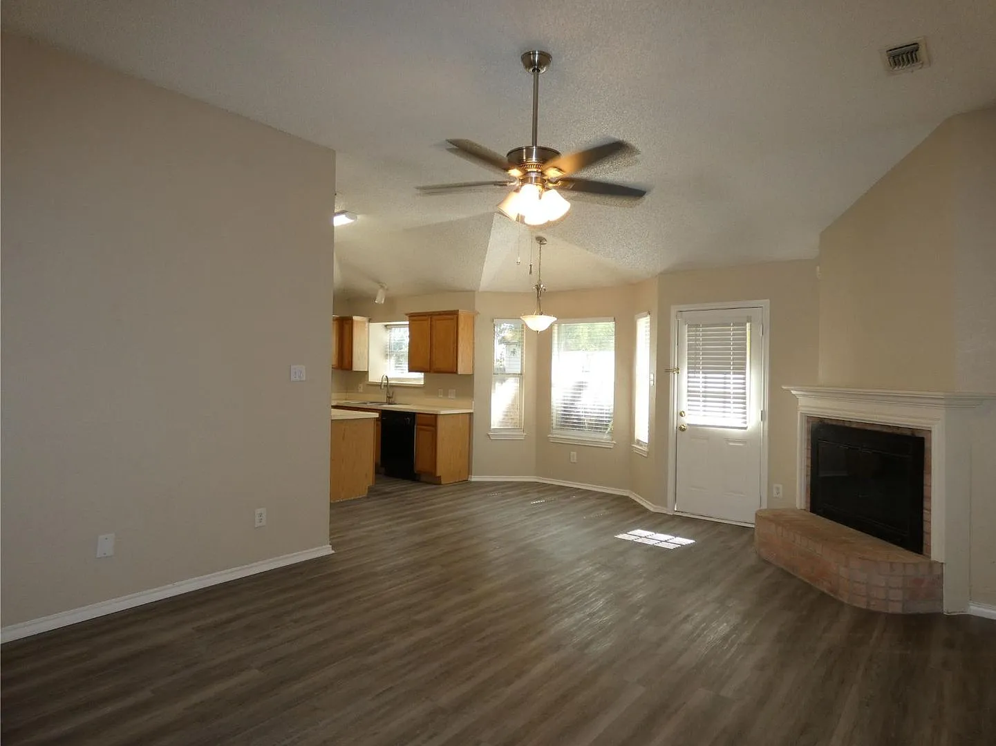 Charming 3/2/2 in N. Fort Worth with EMISD Schools & no HOA! 1740 Cedar Tree Drive, Fort Worth, T... — Photo 3