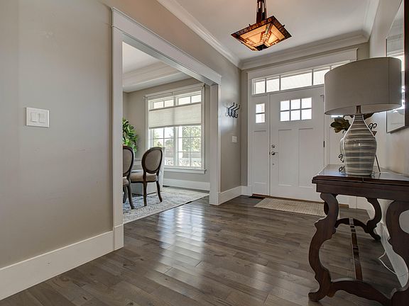 4th image of 1408 Clubhouse Ln
