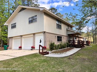 654 Koula Pl, Diamondhead, MS 39525