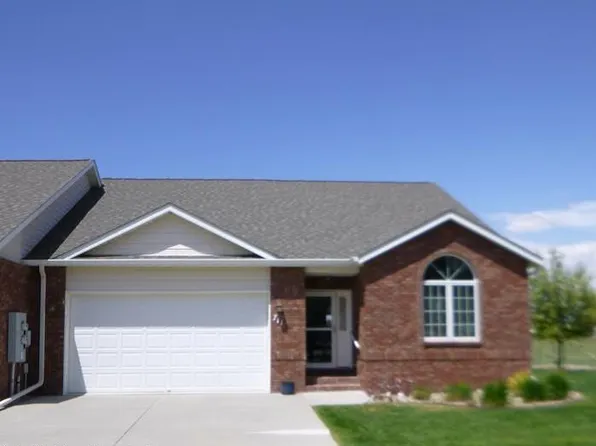 711 Monument Cir, Scottsbluff, NE 69361