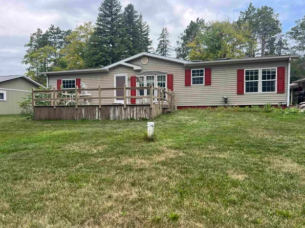 5141 S Pine St, Beaverton, MI 48612
